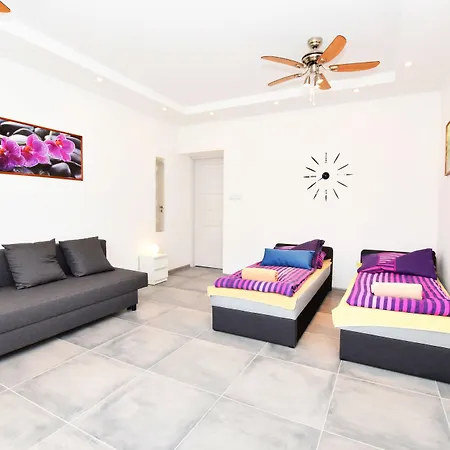 Dukes Aparthostel - Prywatne, Rynek Wrocław